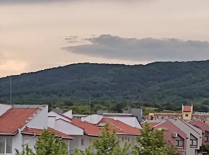 Апартамент Prestige Private Apartment-studio 46 *