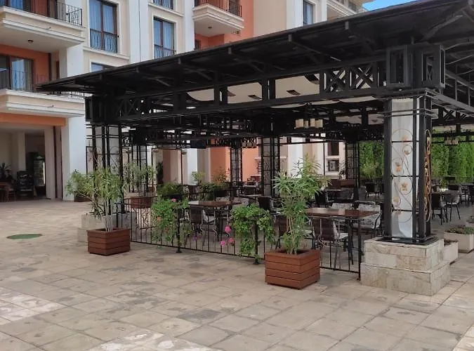 Апартамент Prestige Private Apartment-studio 46 *